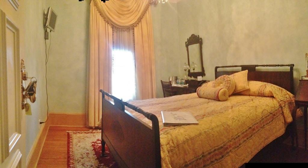 The Hotel Magnolia Foley Pokoj fotografie